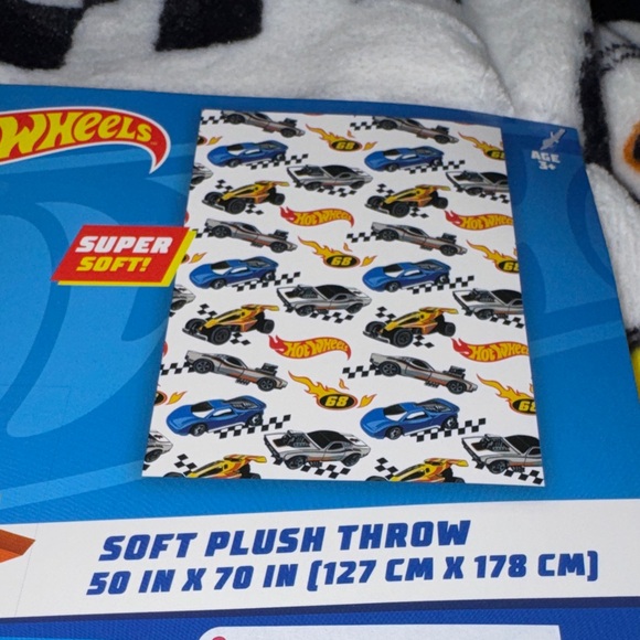 Hot wheels Racing Car throw Blanket - Picture 3 of 3